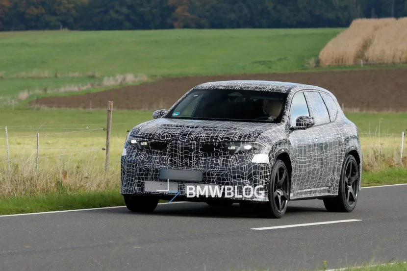 700 bg’lik elektrikli BMW M3 ve X3 M Tenerife’de yol testinde