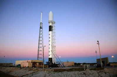 FAA kısıtlarına rağmen SpaceX gece fırlatmasıyla Space Coast rekoru