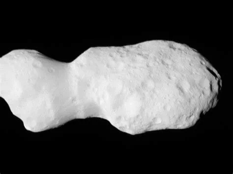 Hayabusa2, 400 metre mesafeden asteroit uçtu