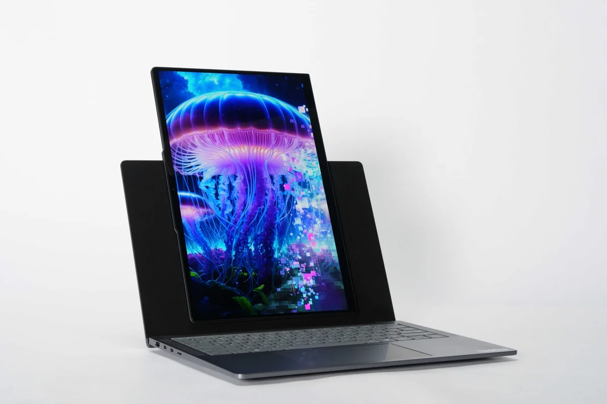 Lenovo'dan Devrim Yaratan Laptop: 360 Derece Dönen Ekran Teknolojisi