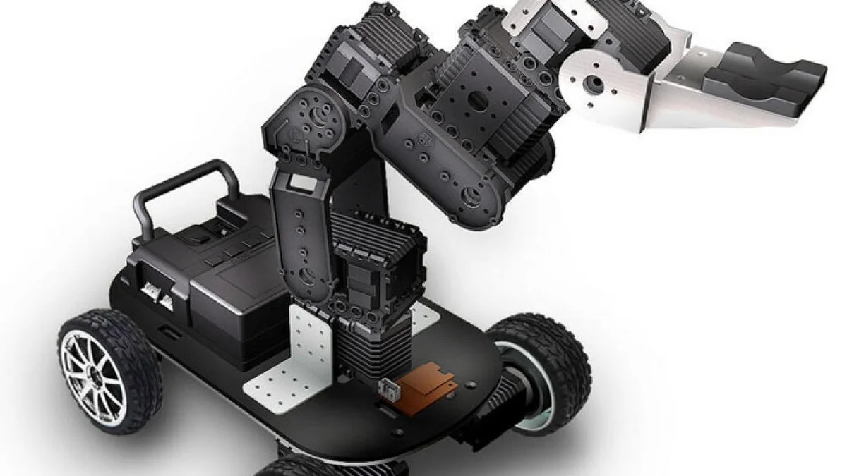 Midea Miro U altı kollu tekerlekli insansı robot üretime hazır