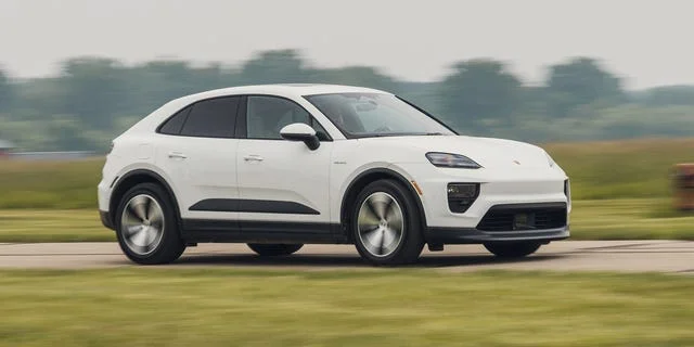 Porsche'den Devrim: Yeni Macan EV'de Oyun Konsolu Deneyimi