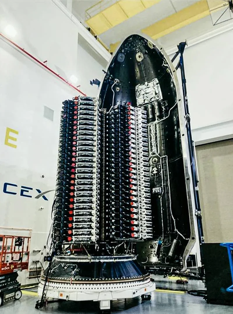 SpaceX Florida’da 8 günde 5 görevin ilkini başarıyla fırlattı