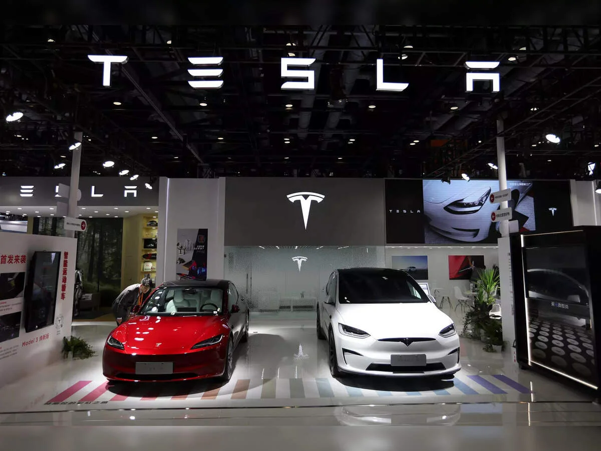 Tesla Avrupa’da Model 3 ve Y Standard ile fiyat atağına geçti